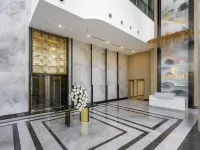 Premier Condotel Landmark 81 – Skyline View & Full Services Hotels near Landmark 81 Sky View Observatory