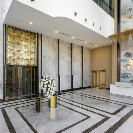 Premier Condotel Landmark 81 – Skyline View & Full Services Отели рядом с достопримечательностью «Небоскреб Landmark 81»