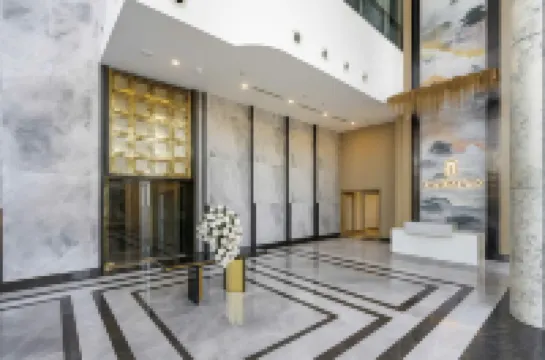 Premier Condotel Landmark 81 – Skyline View & Full Services Hotels near Landmark 81 Sky View Observatory