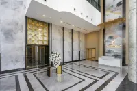 Premier Condotel Landmark 81 – Skyline View & Full Services