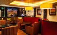 Avani Lesotho Hotel & Casino - bar