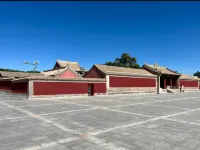 Xilinhot Meigao Hotel (Beizimiao) - Mountain view