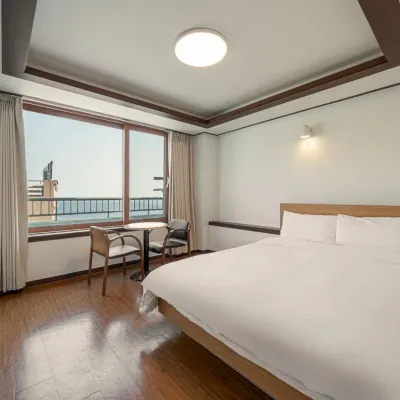 Memories Hotel Hotels near Sokcho Lighthouse Observatory