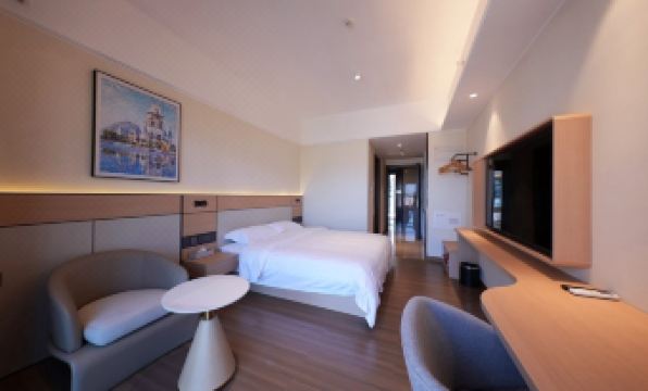 Qingyuan Poly N+ Hotel