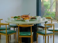 Fuxian Lake Pinyue Hotel Hotels in Chengjiang