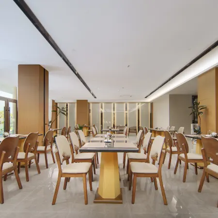 Xinping Jiasa Bosen Holiday Hot Spring Hotel