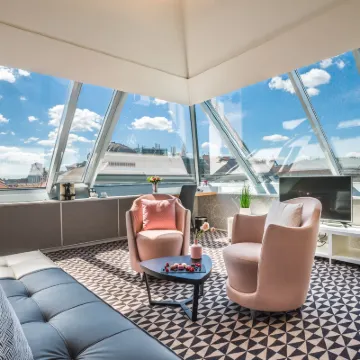 Hotel Moments Budapest by Continental Group ミニヴェルスム周辺のホテル