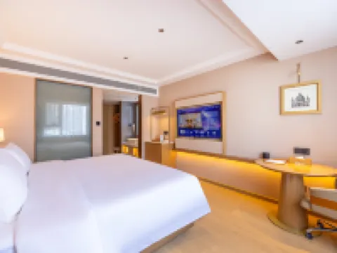 Vienna Hotel (Longnan Lantian · Lianhu Plaza Branch)