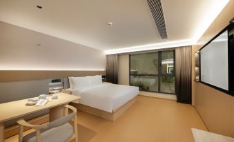 Quanji Hotel (Shenzhen Luohu Port Renmin South Subway Station Branch)