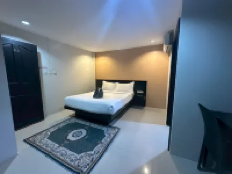 PATONG GRAY HOUSE Hotels near Panya Taxi Phuket