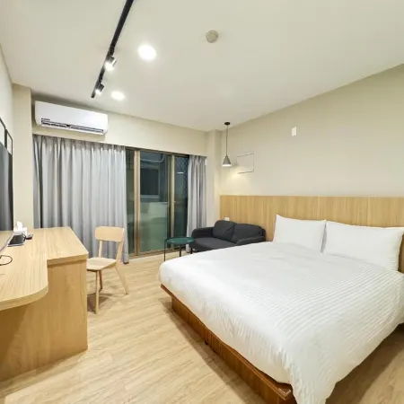 Yoshi Hotel Отели рядом с достопримечательностью «Форт Аньпин»