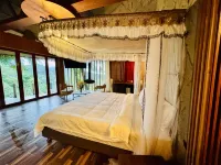 Forest 101 Hotels in Real