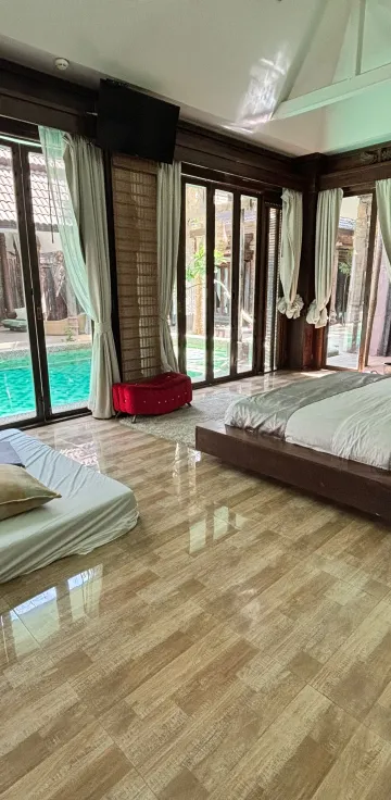 วิลล่า 6 3 ห้องนอนพร้อมสระว่ายน้ำส่วนตัว