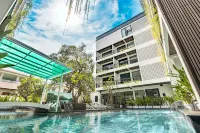 The Green Hotel Vientiane - Rooftop Pools