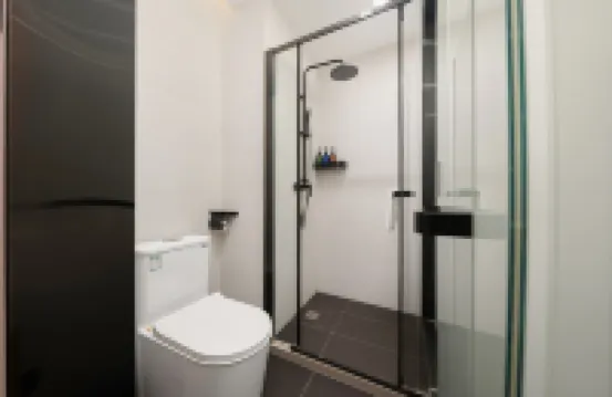 GreenTree Inn Express Hotel (Qingdao Railway Station Pichaiyuan Zhongshan Road Metro Station) Hotels in Qingdao