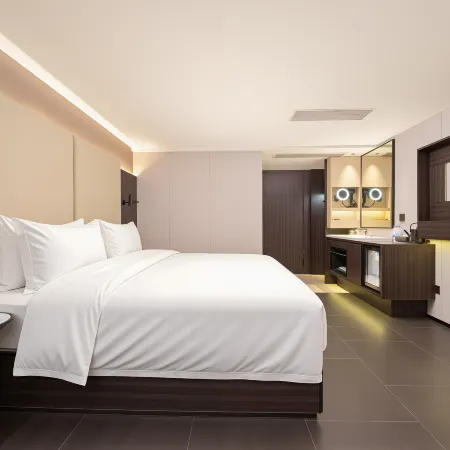 Yunman Hotel (Shantou The Mixc Longyan South Road Food Street)