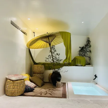 Kunxi Hotel