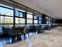 H Hotel (Hejin Xingeng Street) Hotels in Hejin