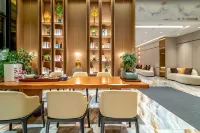J oy· Light Hotel