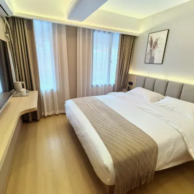 喆朵未來飯店（金寨南路李灣地鐵站店） 紫云湖附近的飯店