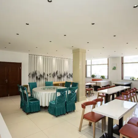 Hanshan Hotel (Wutai Mountain Railway Station)