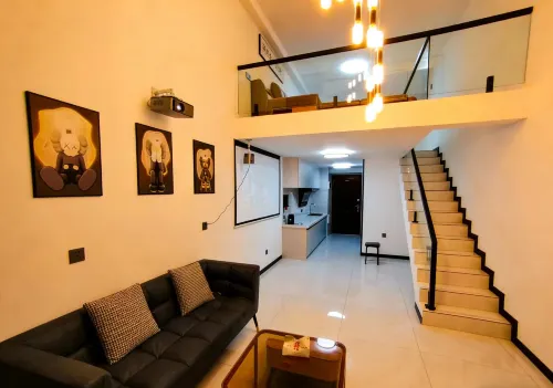 Lvliang Biguiyuan Duplex Apartment (Lvliang College)