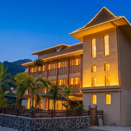 Changjiang Lihuaniang Homestay