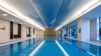 Floral · Lanhai Designer Hotel (Weihai International Bathing Beach Huoju 8th Street Branch) - Pools