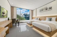 Moon Patrol Theme Hotel (Wolong China Giant Panda Garden Shenshuping Base of Ccrcgp) - موقف سيارات