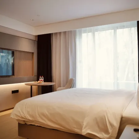 Nanyuan Four Seasons Hotel (Taicang Huafa Plaza)