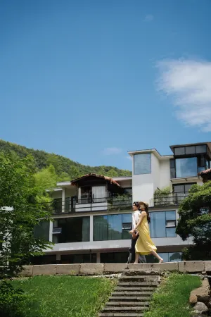 Zhuyinxing · Muyun Valley Stream Swing Boutique Inn