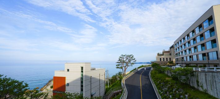 Cliffbeach Resort&Pool Villa Hoteles en Yangyang