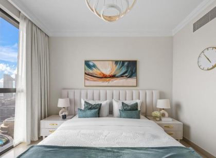 Esteemed 3-and-a-Half BR in Boulevard Point, FULL Burj View