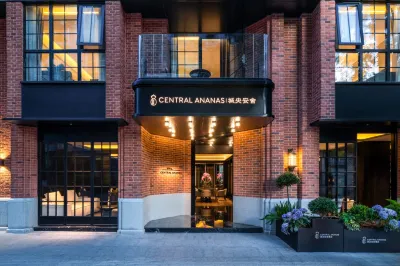 Central Ananas Hotel Kunming Old Street & Green Lake Hotels in Wuhua District