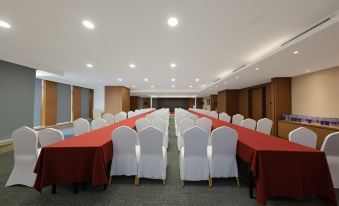 Days Hotel by Wyndham Jilin Railway Station