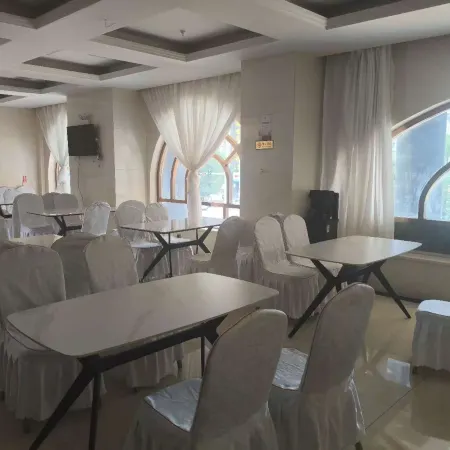 Qingyan Hotel