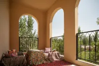 Dunhuang Muzhou · OASIS Resort Hotel (Mingsha Mountain And Crescent Spring) - 3-Star