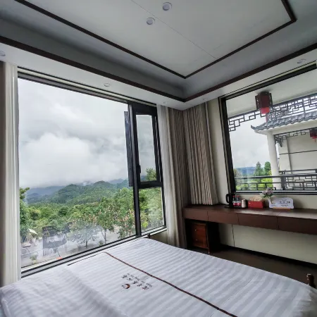 Huanyue Hotel