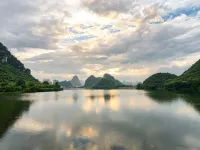 Luocheng Qinglian Apartment (Chenglong Lake) - vue sur la montagne