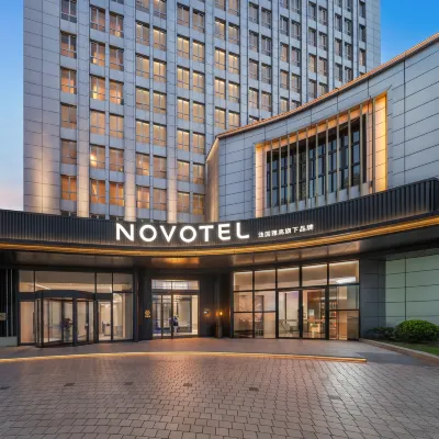 Novotel Shanghai Xujiahui Hotel Hôtels à proximité de : Shanghai Conservatory of Music Lingling Road Campus