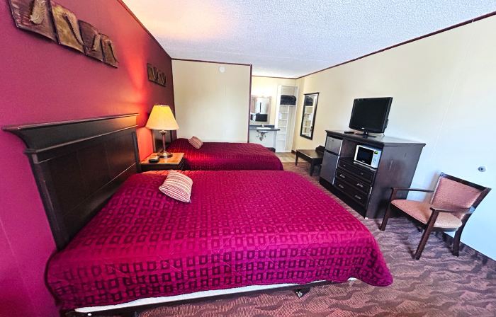 Colonial Mountain Inn Branson MO