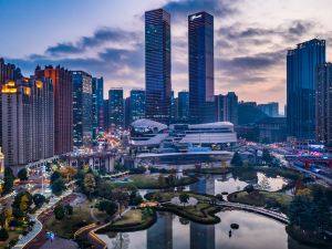 四方館·歸來高空城景飯店（花果園白宮購物中心松花路地鐵站店）