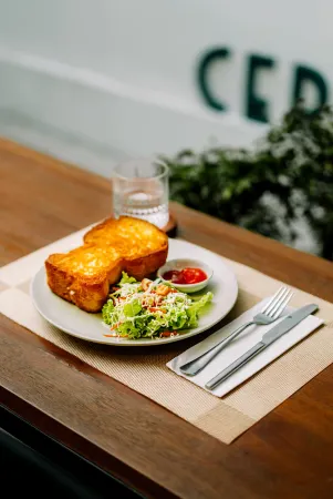 Ceria Hotel at Alun Alun Yogyakarta Отели в г. Gondomanan