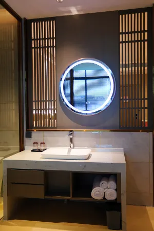 Cheerful Hotel