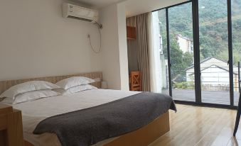 Lushanqing Homestay (Baiyunyuan Scenic Area)