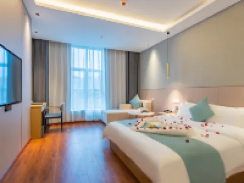 Chishui Cultural Palace Hotel (Yanjiahe Wetland Park) Hotels in Chishui