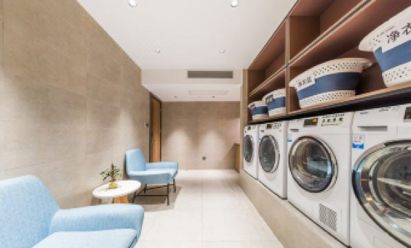 Homeinn · neo (Guangzhou Beijing Road Pedestrian Street Gongyuanqian Subway Station)