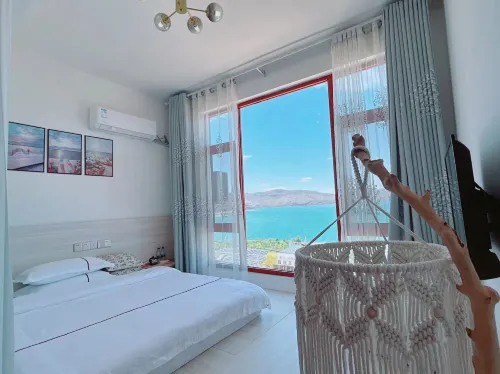 Fuxian Lake Coast Homestay