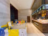 Wanda Realm Huangshi - Family