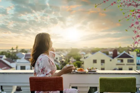 Le Pavillon Hoi An Gallery Hotel & Spa Отели рядом с достопримечательностью «Museum of Folklore in Hoi An»